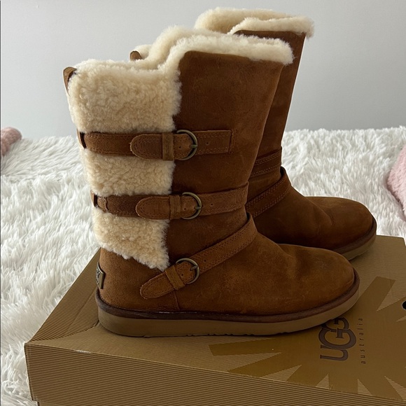 UGG Shoes - Ladies Uggs. Size 9. Excellent condition. Only worn a couple of times.